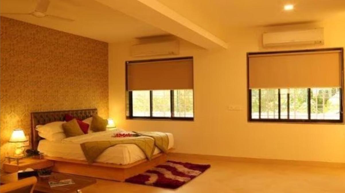 Meritas Seawind Beach Resort, Srīvardhan Buitenkant foto